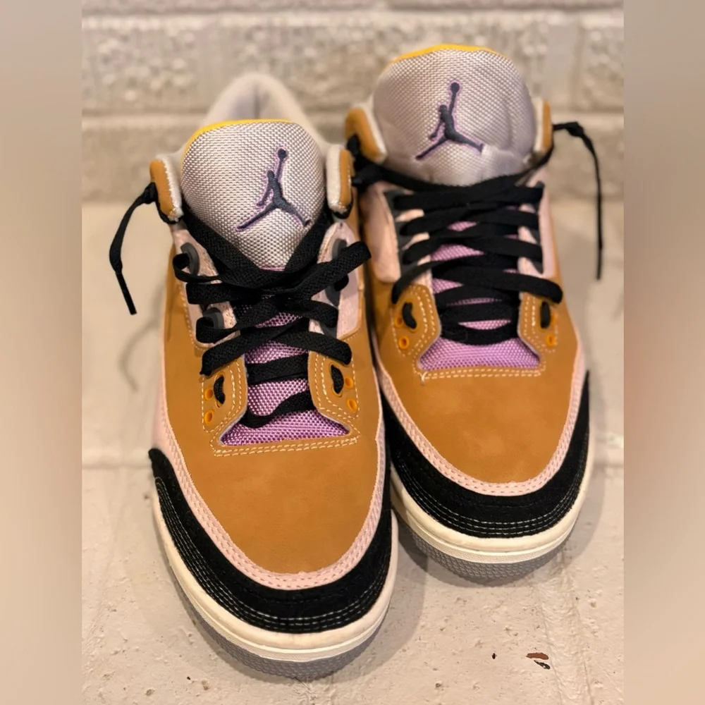RARE Jordan 3 “Winterized” Archaeo Brown DR8869-200 -Excellent condition!